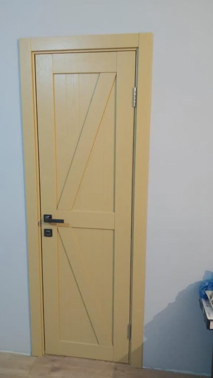 Дверь с французской решеткой шпон дуба